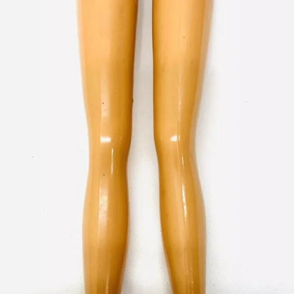 MATTEL BARBIE Doll Blond Hair Blue Eyes Earrings Two Piece Outfit 12" Tall Used - Picture 10 of 11